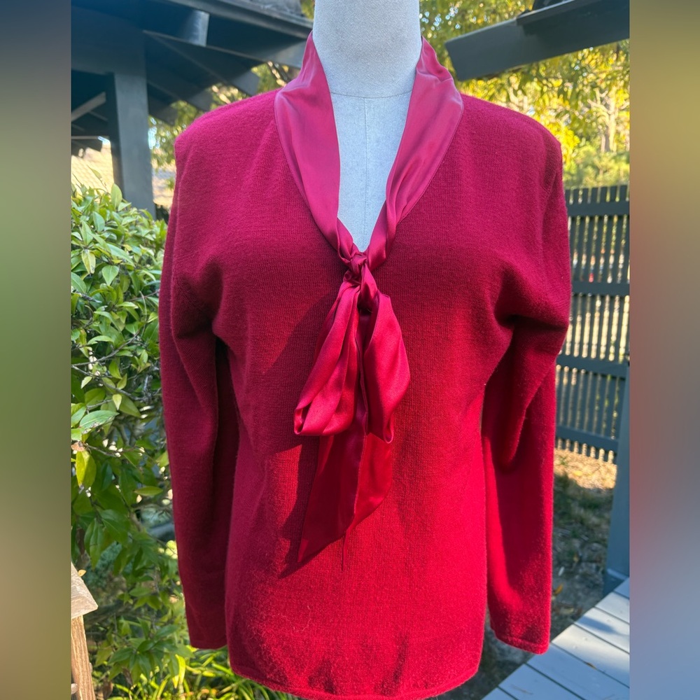 J. Peterman Elegant Red Pullover Wool ~ Sweater with Silk Ribbon